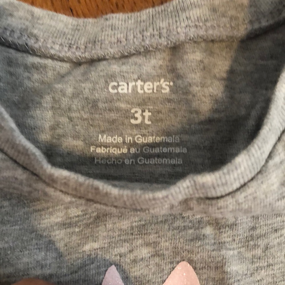Carter’s unicorn top - Picture 2 of 2